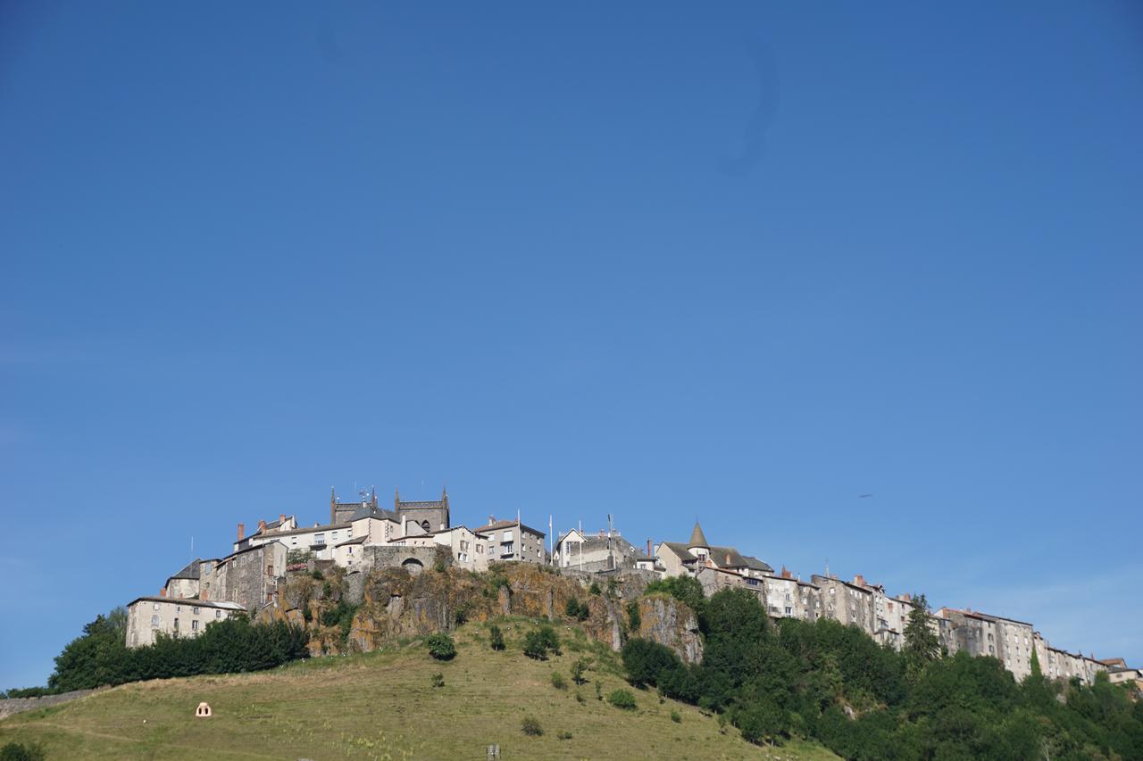 Hotel L Ander Saint-Flour (Cantal) Exterior foto